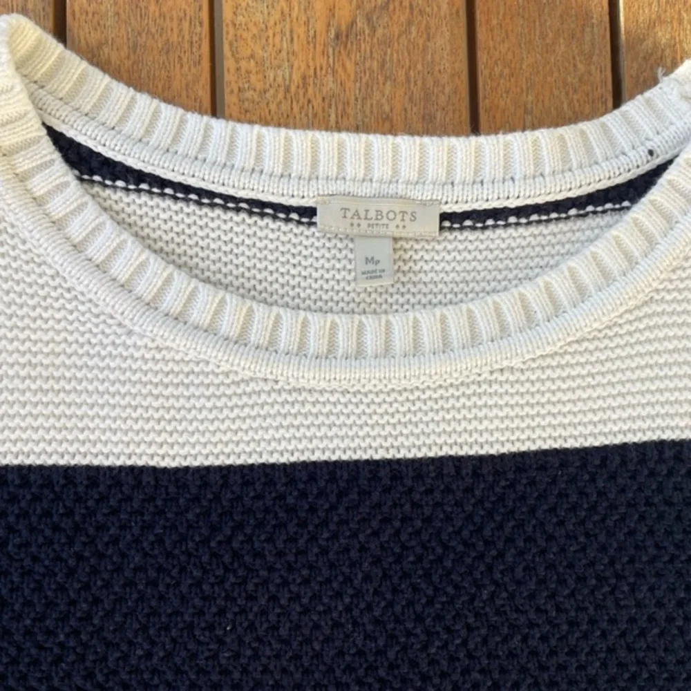 Talbots Black and White Striped Knit sweater Medium Petite π€ - Picture 2 of 7